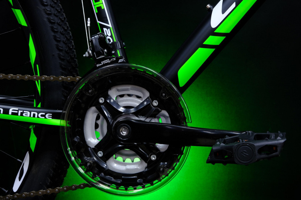 Lorak MAX 200 Матовый Чёрный/Зелёный 17р (на рост 155-173)